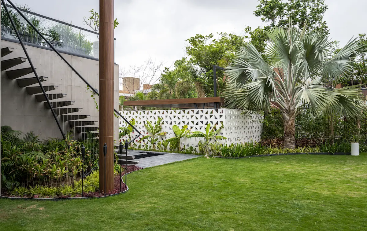 Gala Lotus — project image 2 of 8