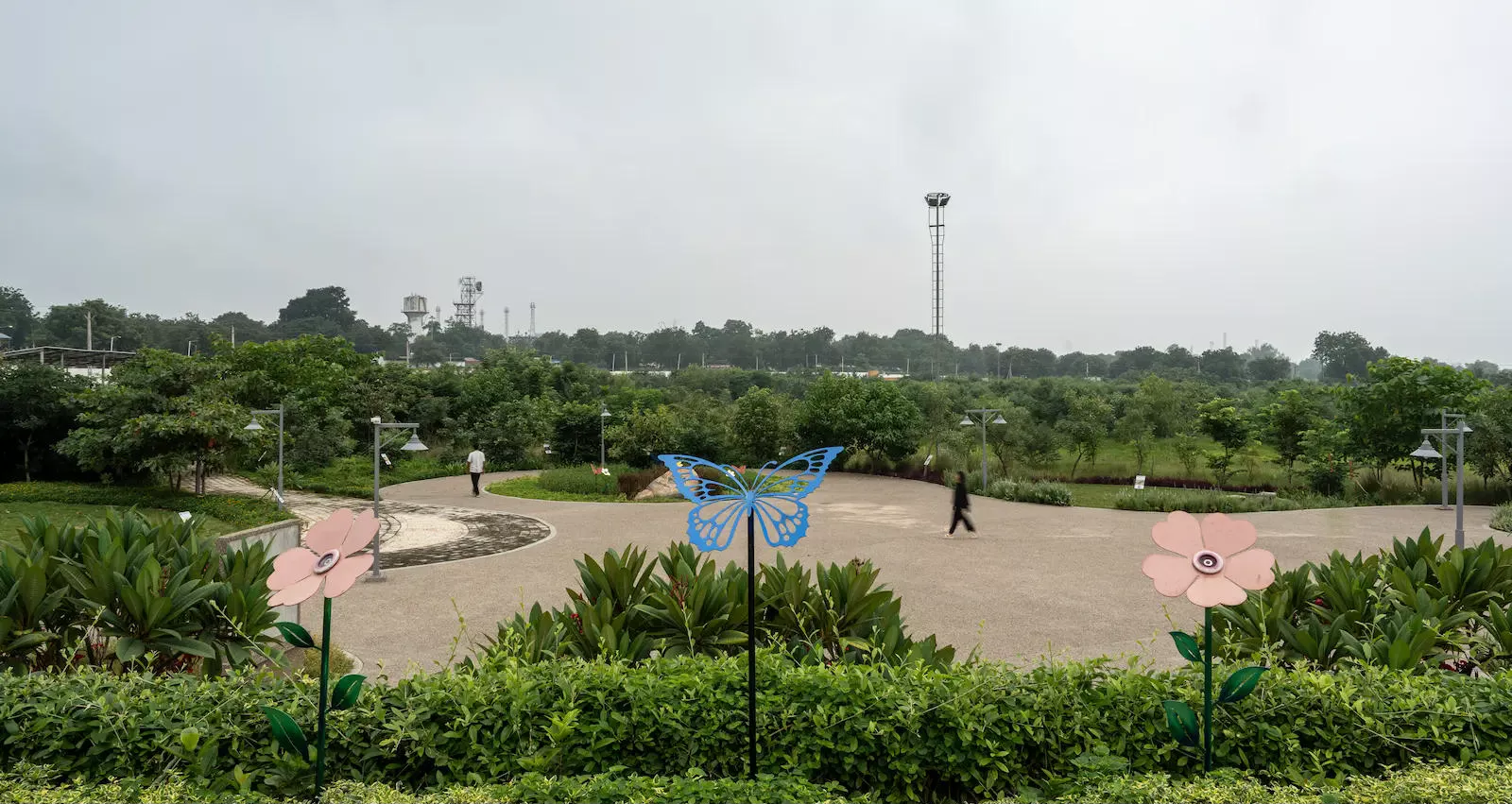 Outdoor space design by Sculpting Grounds landscape studio