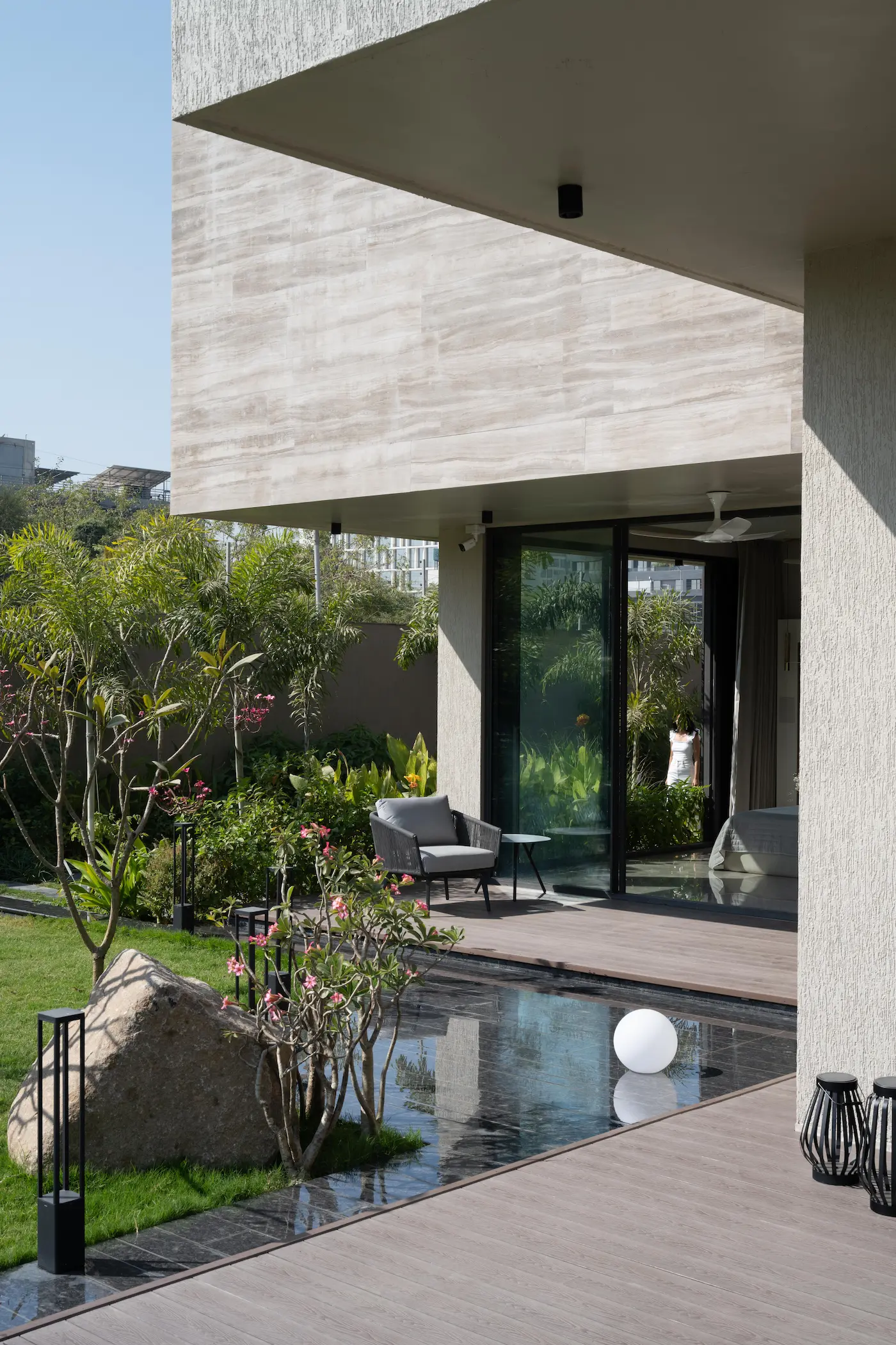 Whispers of home — project image 1 of 11